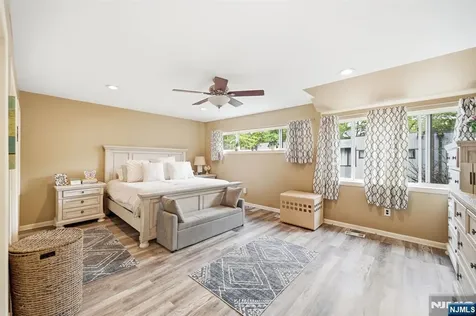 219 Pond Terrace Twp Of Washington NJ 07676