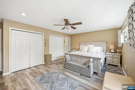219 Pond Terrace Twp Of Washington NJ 07676