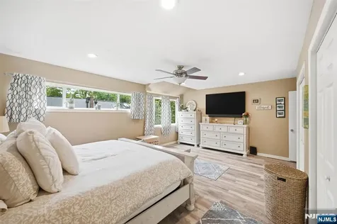 219 Pond Terrace Twp Of Washington NJ 07676