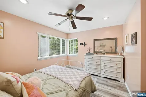 219 Pond Terrace Twp Of Washington NJ 07676