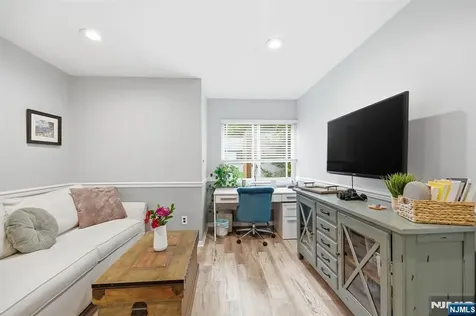 219 Pond Terrace Twp Of Washington NJ 07676