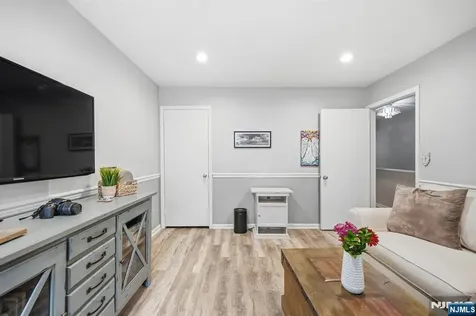 219 Pond Terrace Twp Of Washington NJ 07676