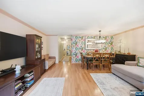 219 Pond Terrace Twp Of Washington NJ 07676