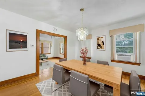 52 Passaic Avenue Livingston NJ 07039
