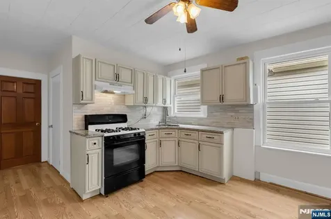 199 Hayward Place Wallington NJ 07057