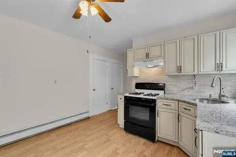 199 Hayward Place Wallington NJ 07057