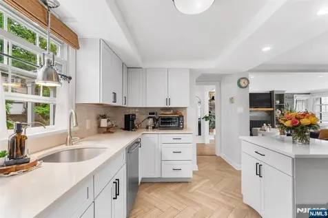 142 Walker Road West Orange NJ 07052