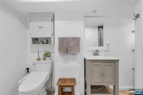 142 Walker Road West Orange NJ 07052