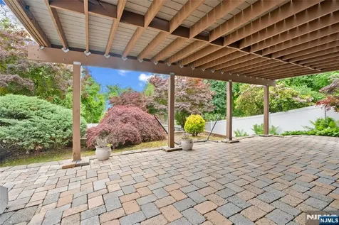 142 Walker Road West Orange NJ 07052