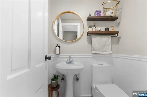 142 Walker Road West Orange NJ 07052