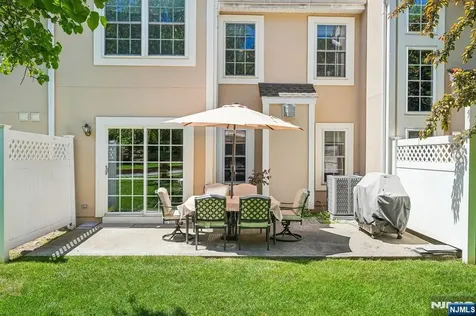 3 Peach Tree Lane North Haledon NJ 07508