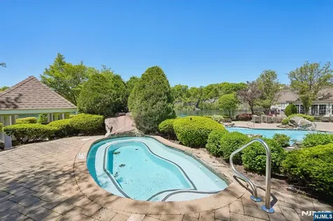 3 Peach Tree Lane North Haledon NJ 07508