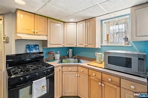 46 Mary Avenue Woodland Park NJ 07424