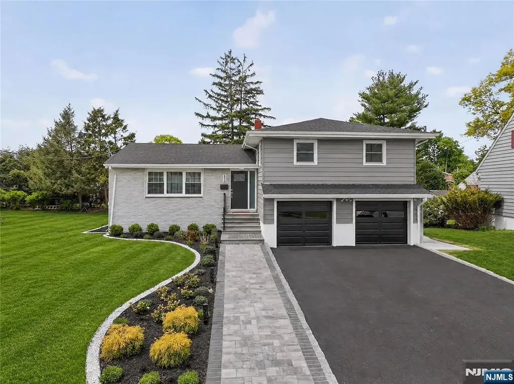 556 Princeton Street New Milford NJ 07646