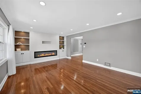 556 Princeton Street New Milford NJ 07646