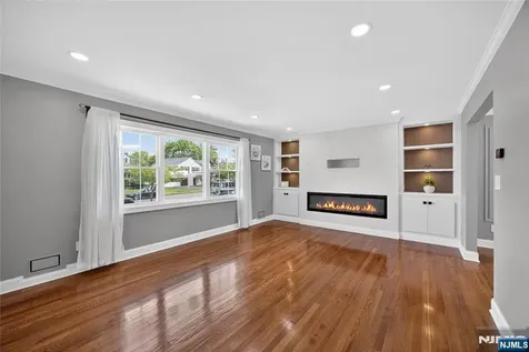 556 Princeton Street New Milford NJ 07646