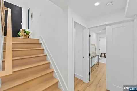 284 Castle Drive Englewood Cliffs NJ 07632