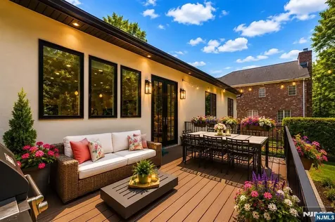 284 Castle Drive Englewood Cliffs NJ 07632