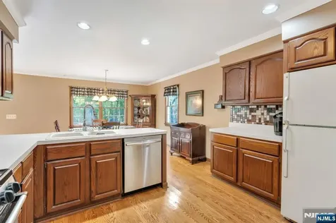 28 Wanamaker Avenue Mahwah NJ 07430