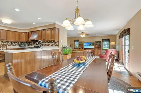 28 Wanamaker Avenue Mahwah NJ 07430