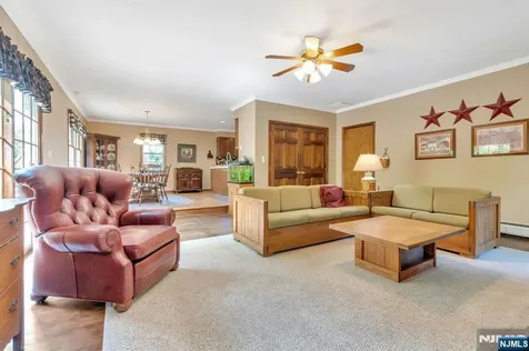 28 Wanamaker Avenue Mahwah NJ 07430