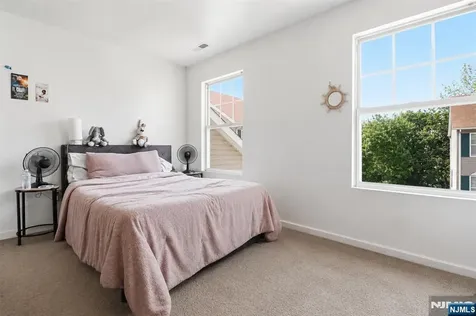 239-40 Th Street Irvington NJ 07111