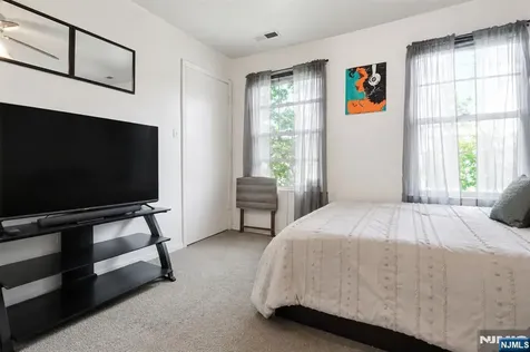 239-40 Th Street Irvington NJ 07111