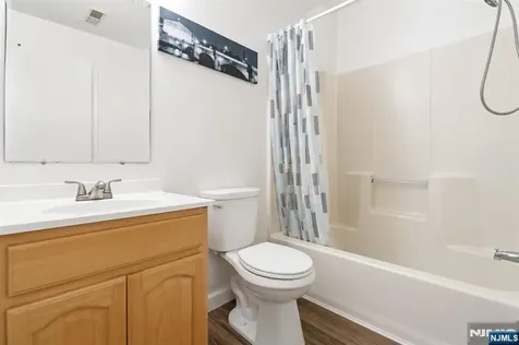 239-40 Th Street Irvington NJ 07111