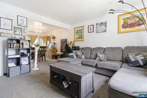 239-40 Th Street Irvington NJ 07111