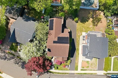 194 Parkway Maywood NJ 07607