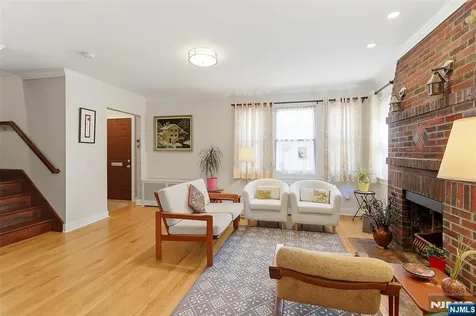 194 Parkway Maywood NJ 07607