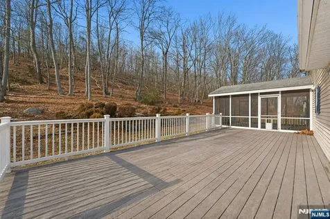 611 Snake Den Road West Milford NJ 07480