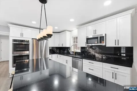 611 Snake Den Road West Milford NJ 07480