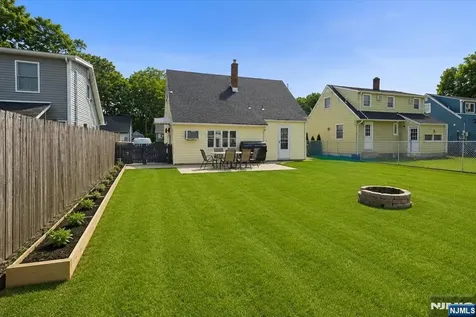 29 Central Avenue Pompton Lakes NJ 07442