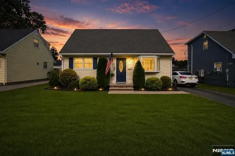 29 Central Avenue Pompton Lakes NJ 07442