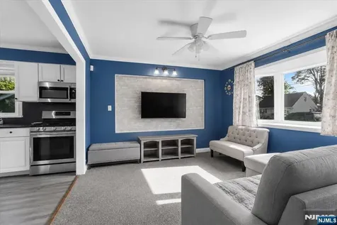 29 Central Avenue Pompton Lakes NJ 07442