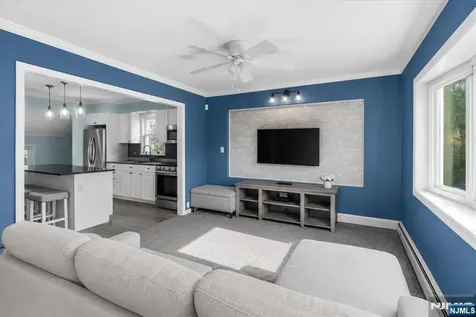 29 Central Avenue Pompton Lakes NJ 07442