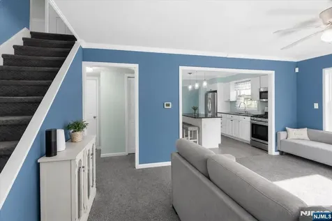 29 Central Avenue Pompton Lakes NJ 07442