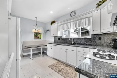 106 Maple Street Rutherford NJ 07070