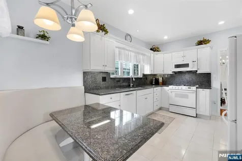 106 Maple Street Rutherford NJ 07070