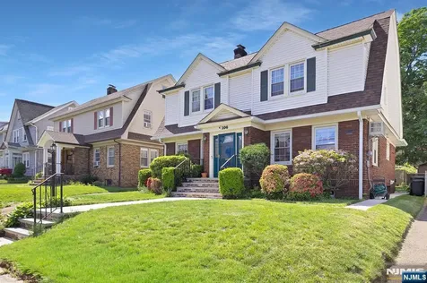 106 Maple Street Rutherford NJ 07070