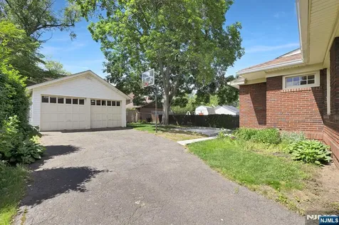 106 Maple Street Rutherford NJ 07070
