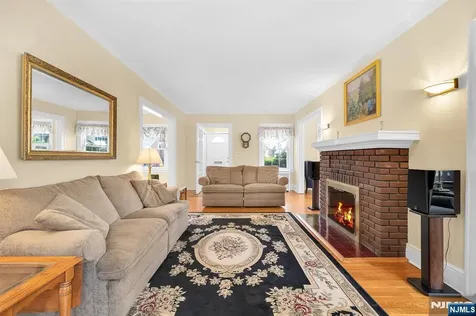 106 Maple Street Rutherford NJ 07070
