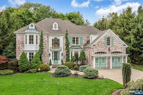 4 Hetzel Drive Mahwah NJ 07430