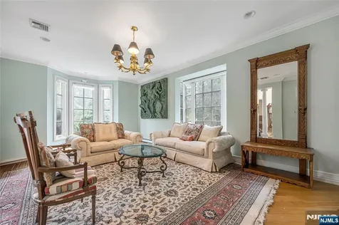 4 Hetzel Drive Mahwah NJ 07430