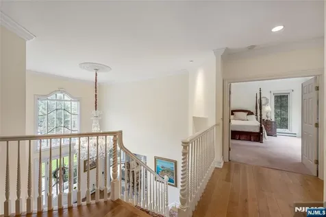 4 Hetzel Drive Mahwah NJ 07430