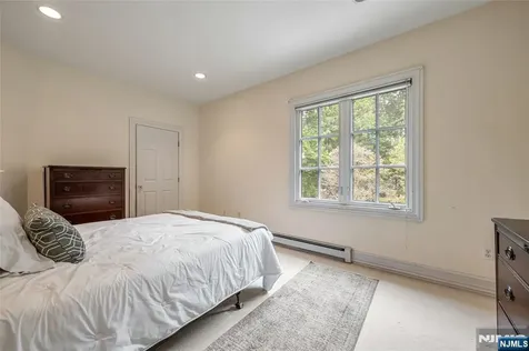 4 Hetzel Drive Mahwah NJ 07430