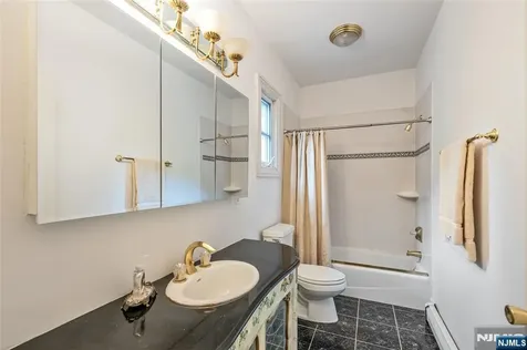 4 Hetzel Drive Mahwah NJ 07430