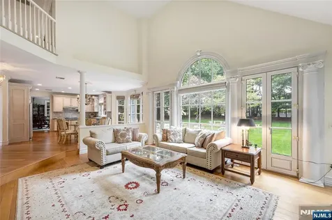 4 Hetzel Drive Mahwah NJ 07430