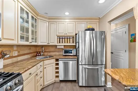 1357 Stephanie Drive Caldwell NJ 07006